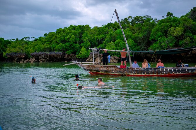 Safari Blue - Zanzibar Leisure Tours And Safaris